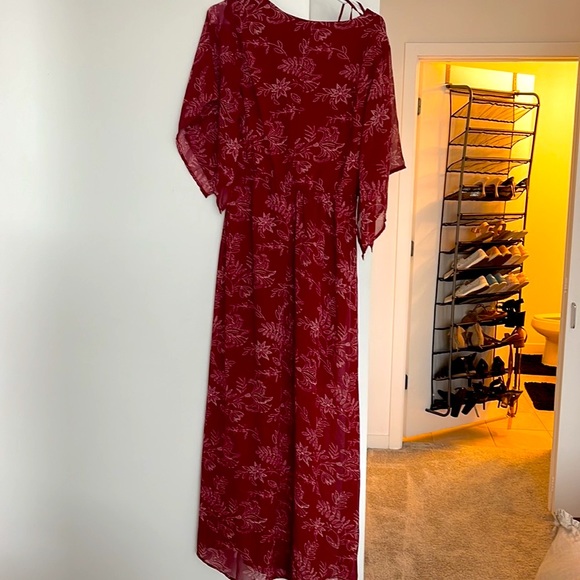 Beautiful dress - Picture 5 of 5